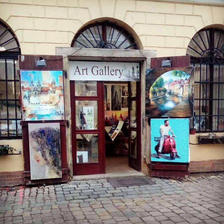 Satija Gallery